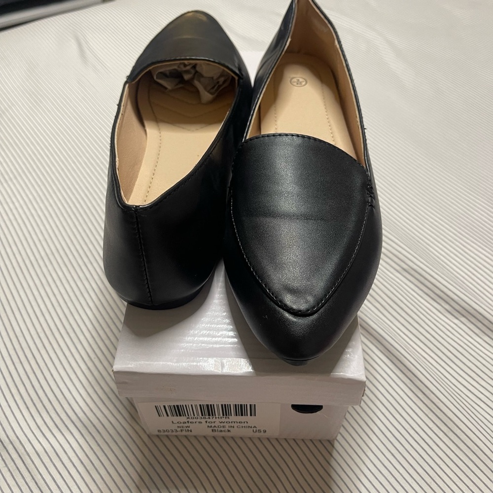 Elegant Black Women's Flats